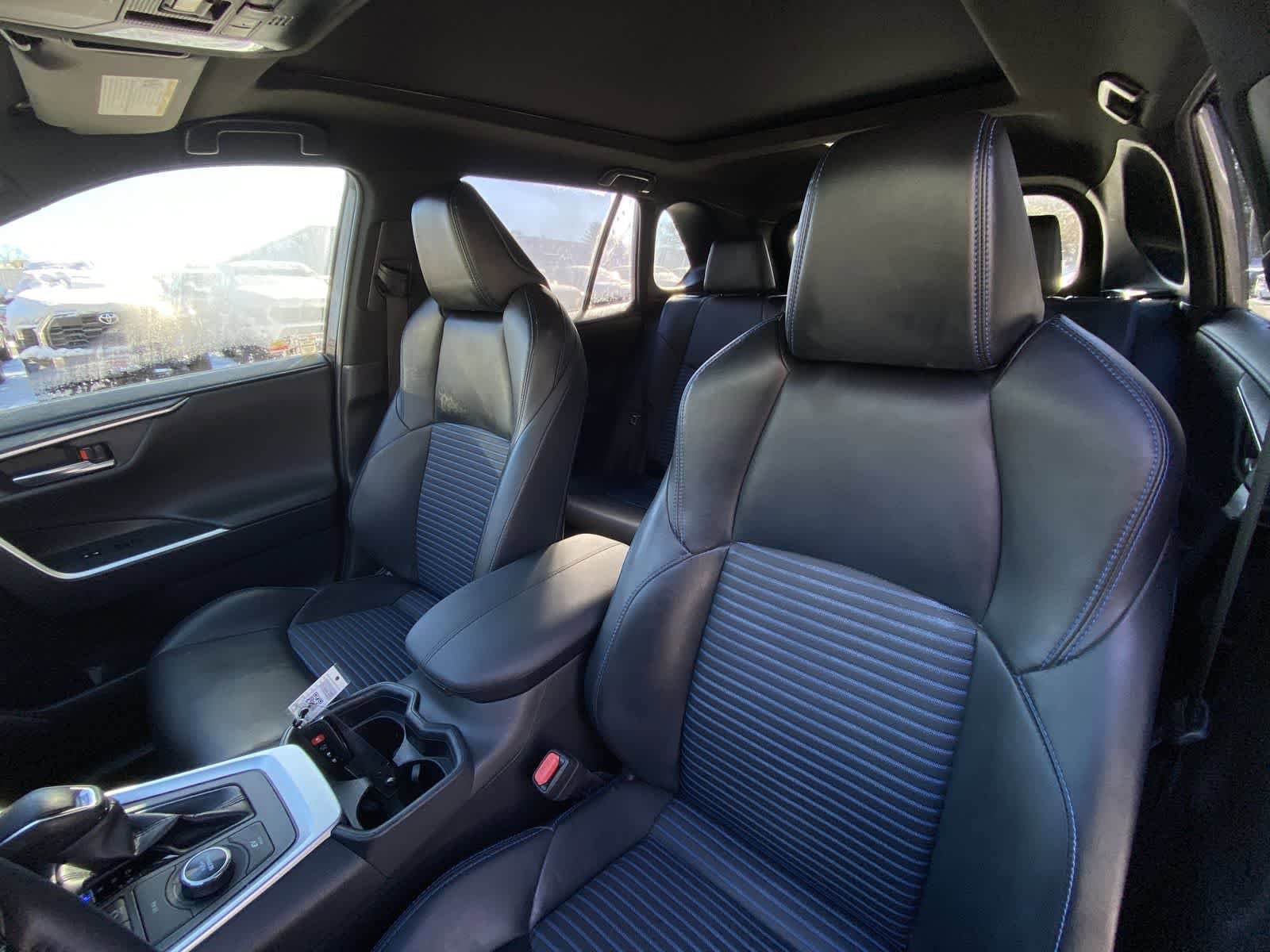 Thumbnail: 2019 Toyota RAV4 - 24