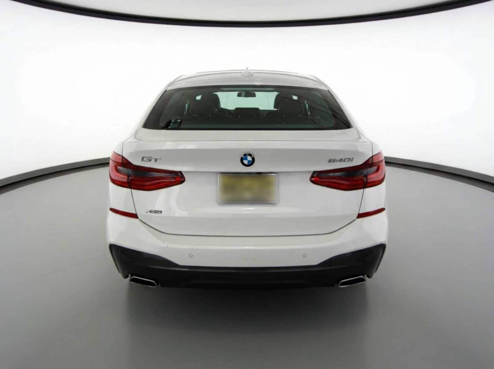 Thumbnail: 2018 BMW 6 Series - 6