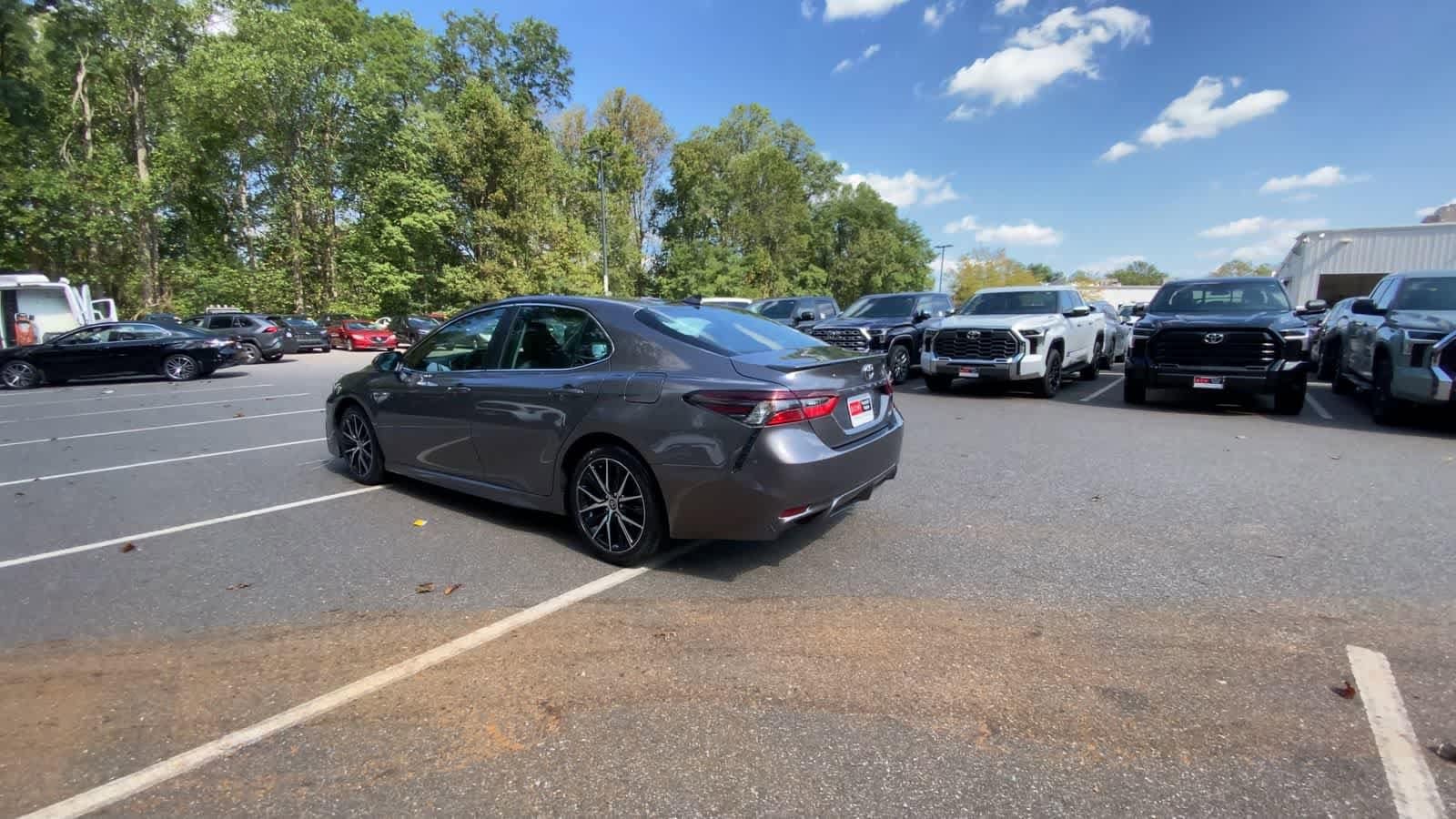 Thumbnail: 2023 Toyota Camry - 6