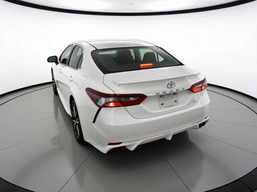 Used 2023 Toyota Camry SE Sedan