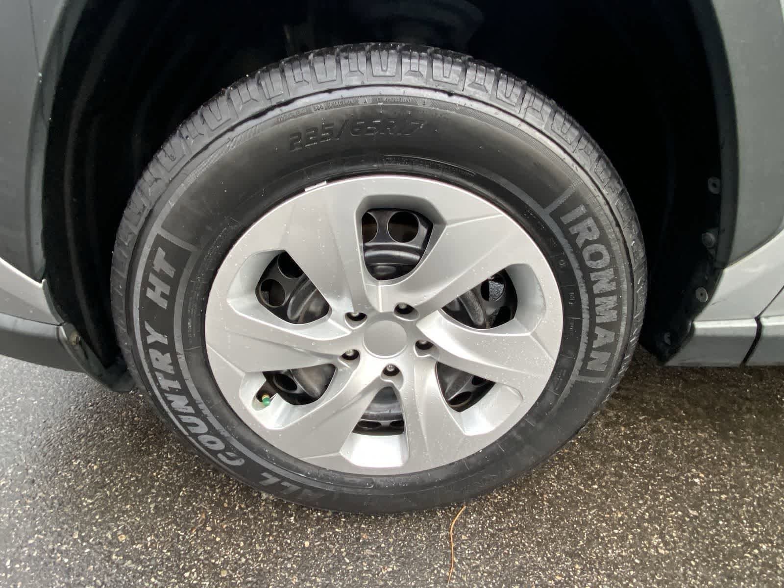 Thumbnail: 2019 Toyota RAV4 - 16