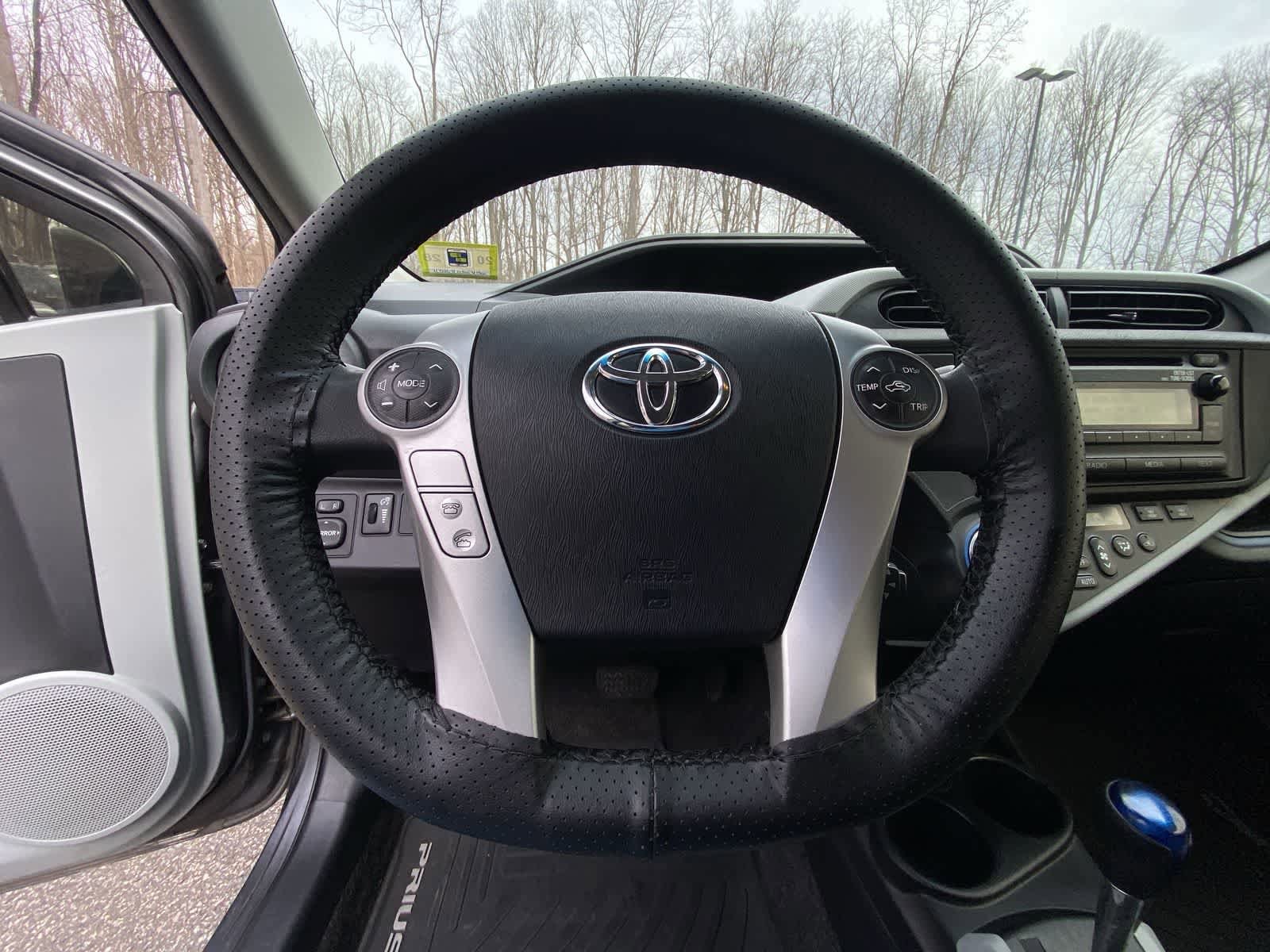 Thumbnail: 2012 Toyota Prius c - 28