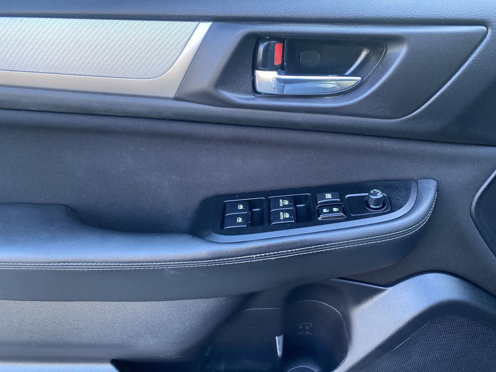 Thumbnail: 2017 Subaru Legacy - 15