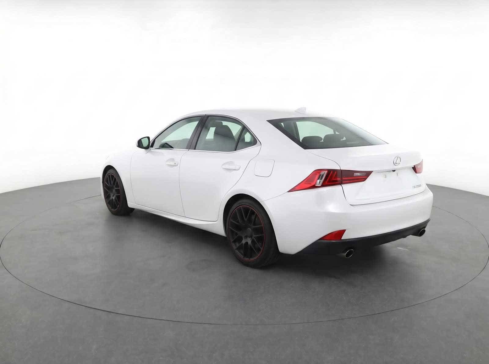 Thumbnail: 2015 Lexus IS - 5