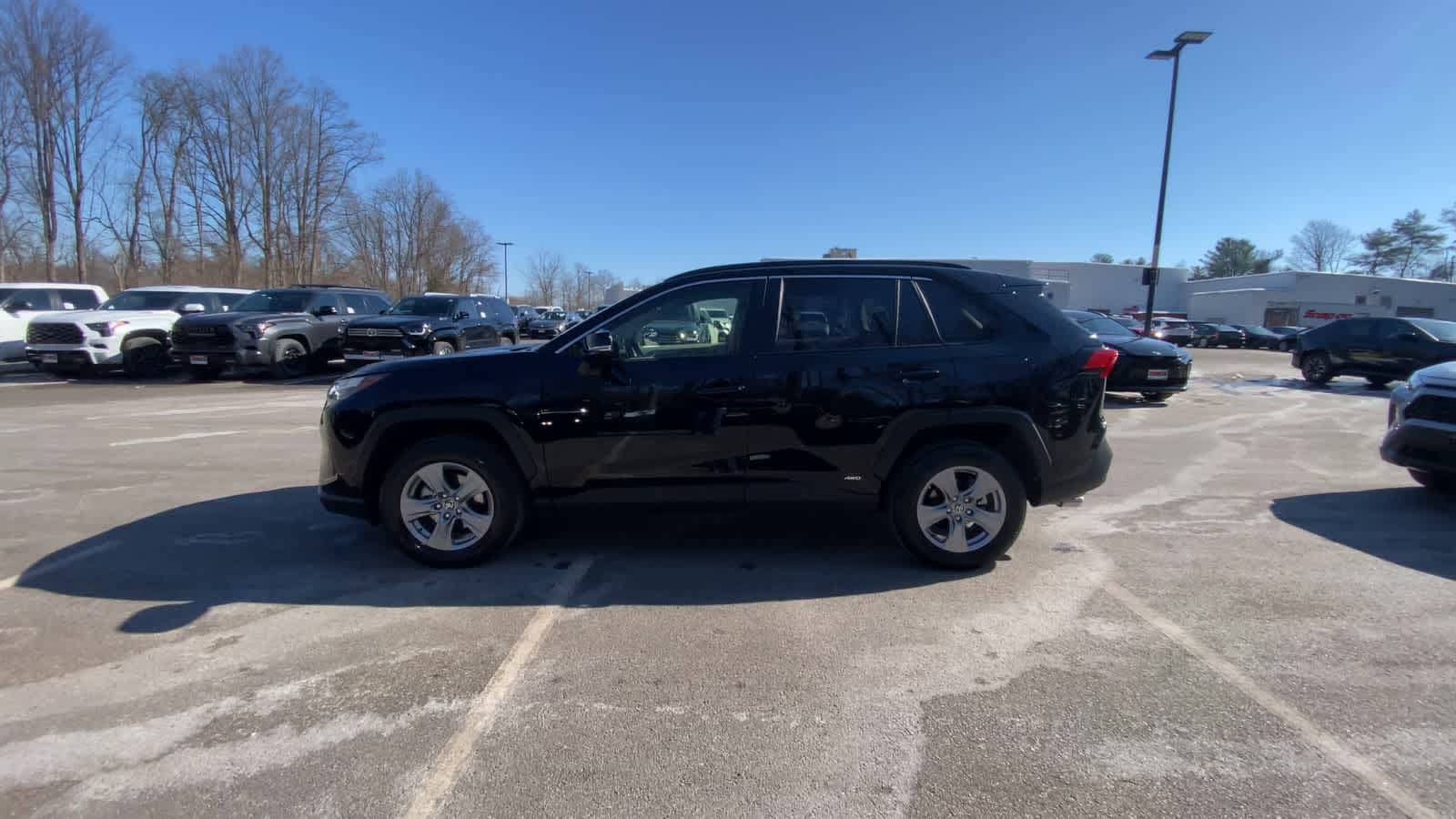 Thumbnail: 2025 Toyota RAV4 - 5