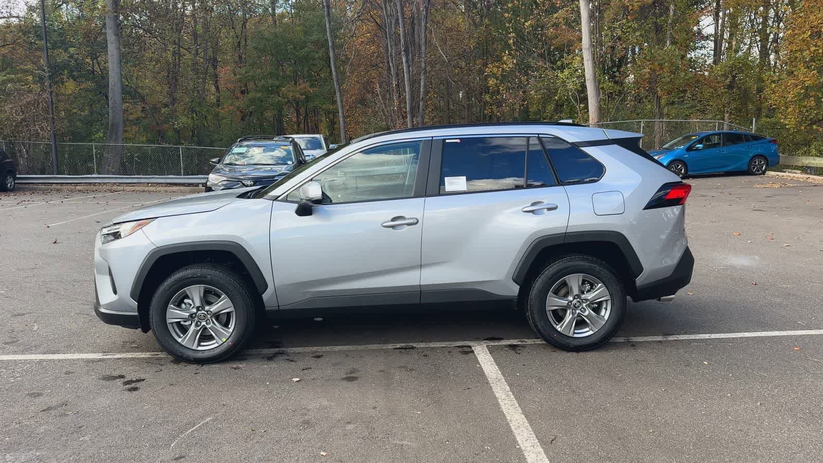 Thumbnail: 2025 Toyota RAV4 - 5