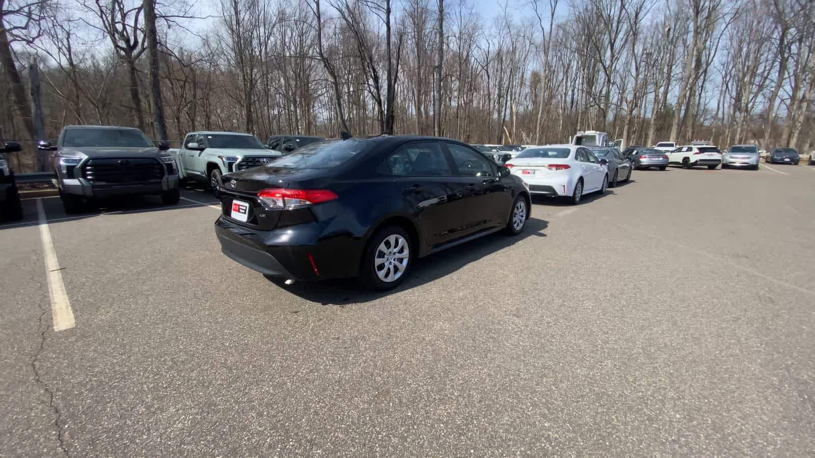 Thumbnail: 2025 Toyota Corolla - 11