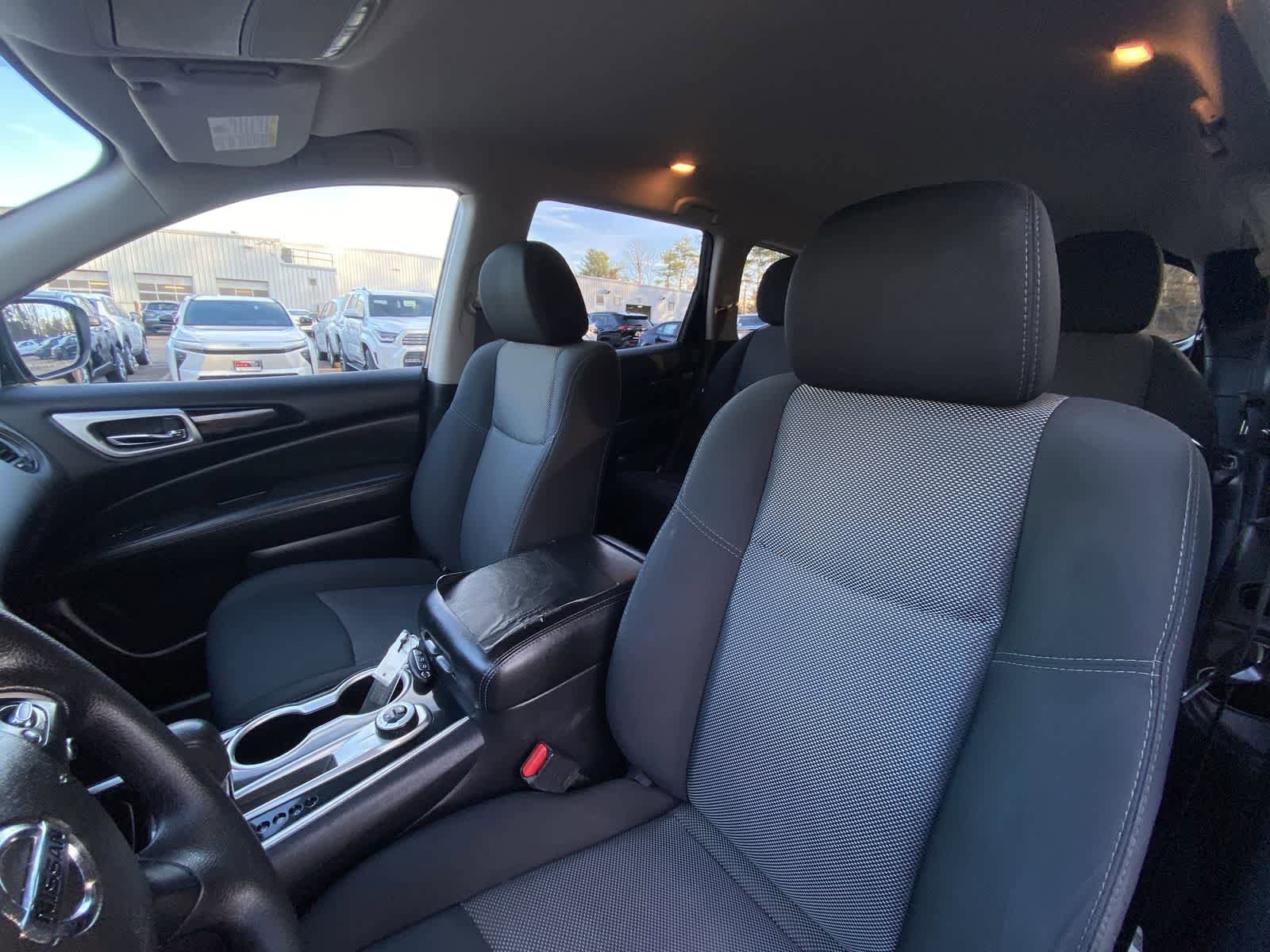 Thumbnail: 2018 Nissan Pathfinder - 22