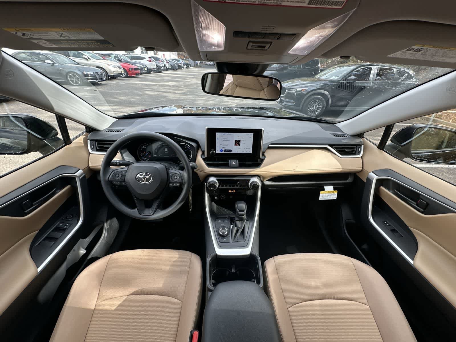 Thumbnail: 2025 Toyota RAV4 - 28