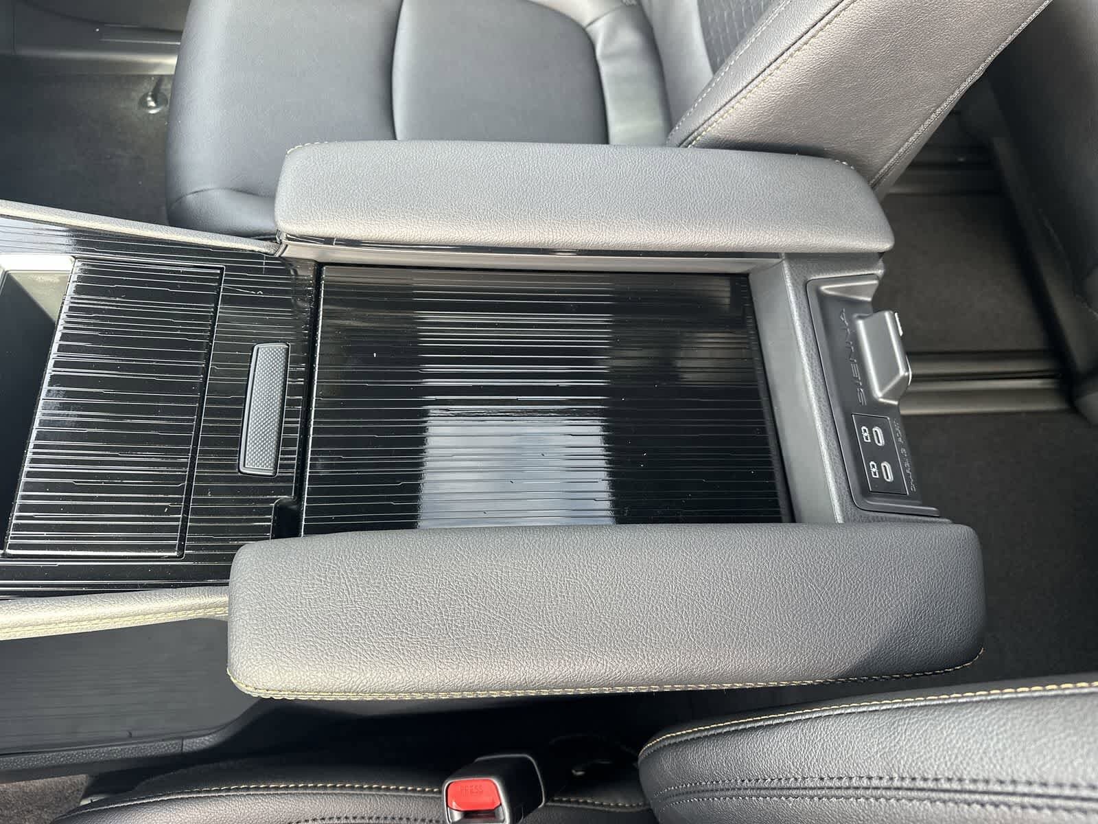 Thumbnail: 2026 Toyota Sienna - 33