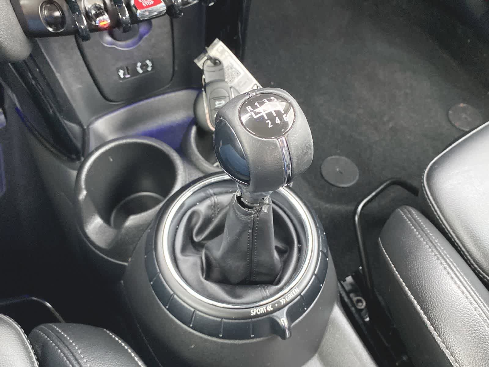 2016 MINI Cooper Hardtop S 27