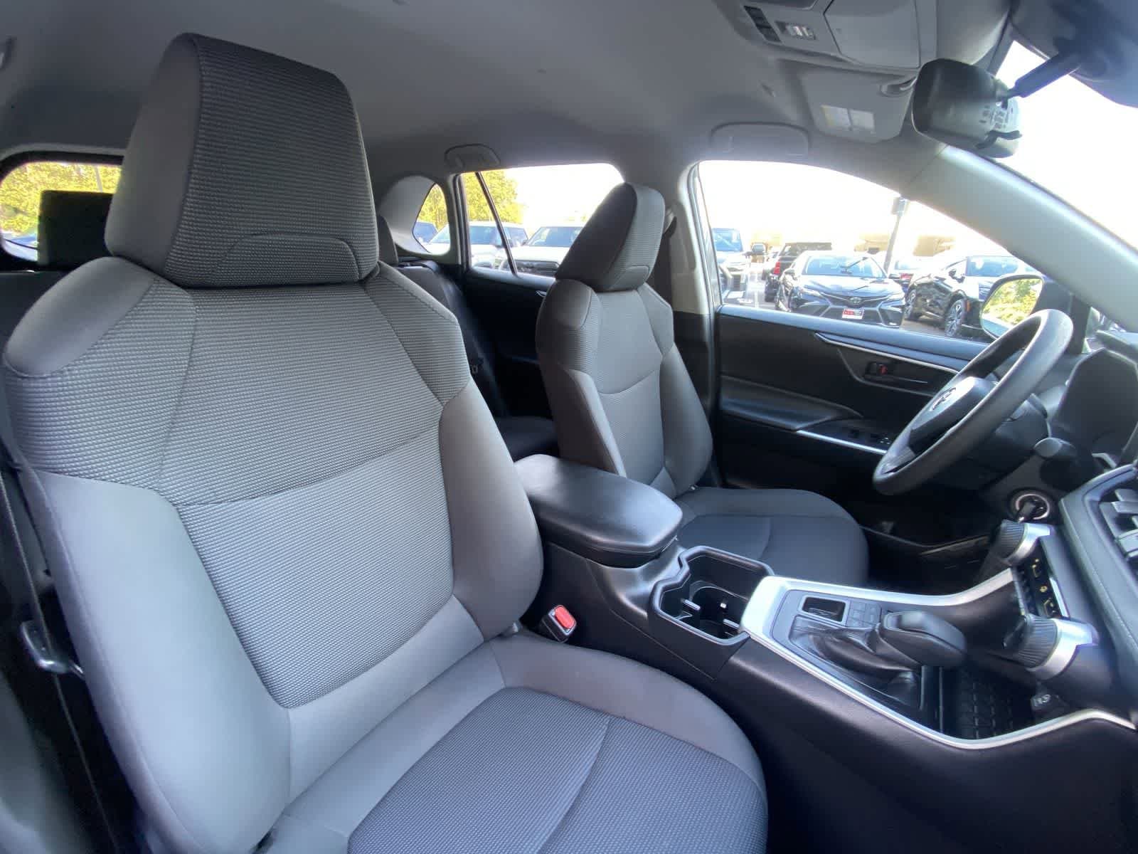 Thumbnail: 2024 Toyota RAV4 - 21