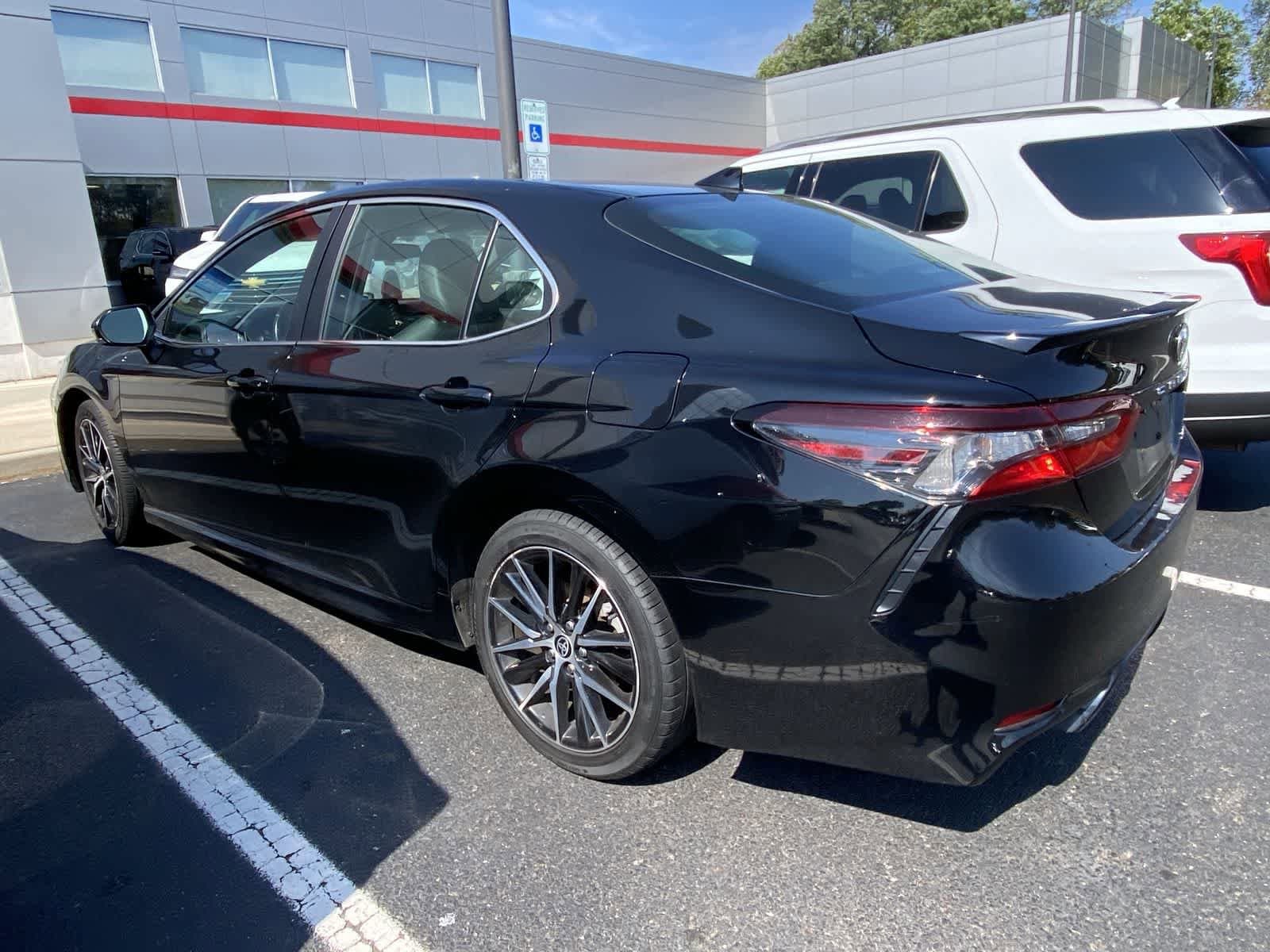 Thumbnail: 2023 Toyota Camry - 9