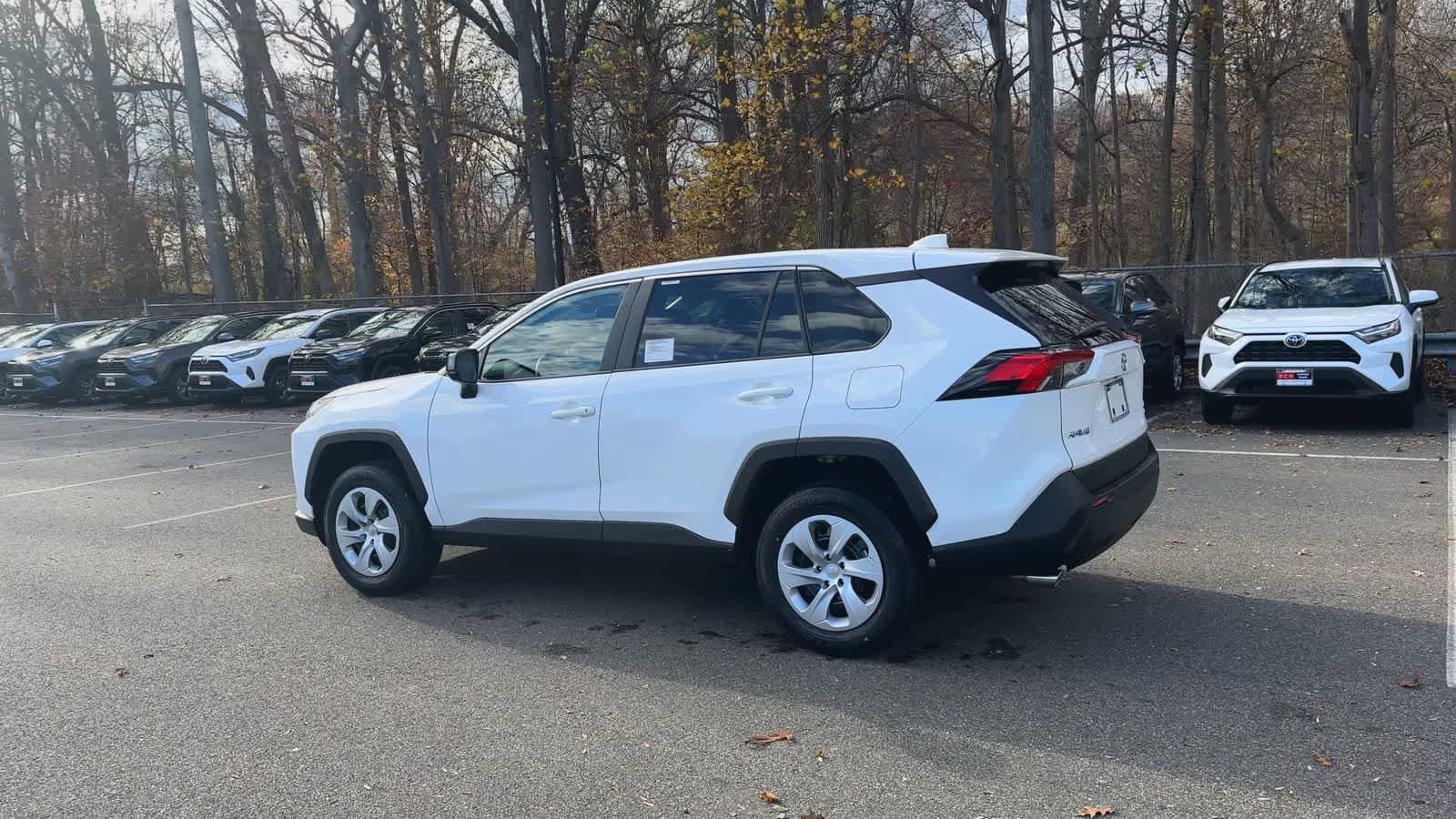 Thumbnail: 2025 Toyota RAV4 - 6