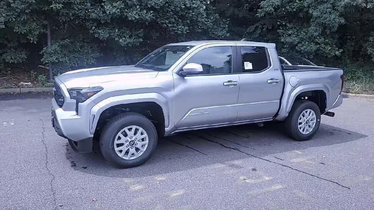 Thumbnail: 2025 Toyota Tacoma - 4