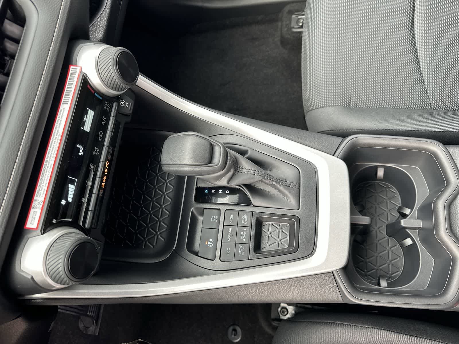 Thumbnail: 2025 Toyota RAV4 - 24