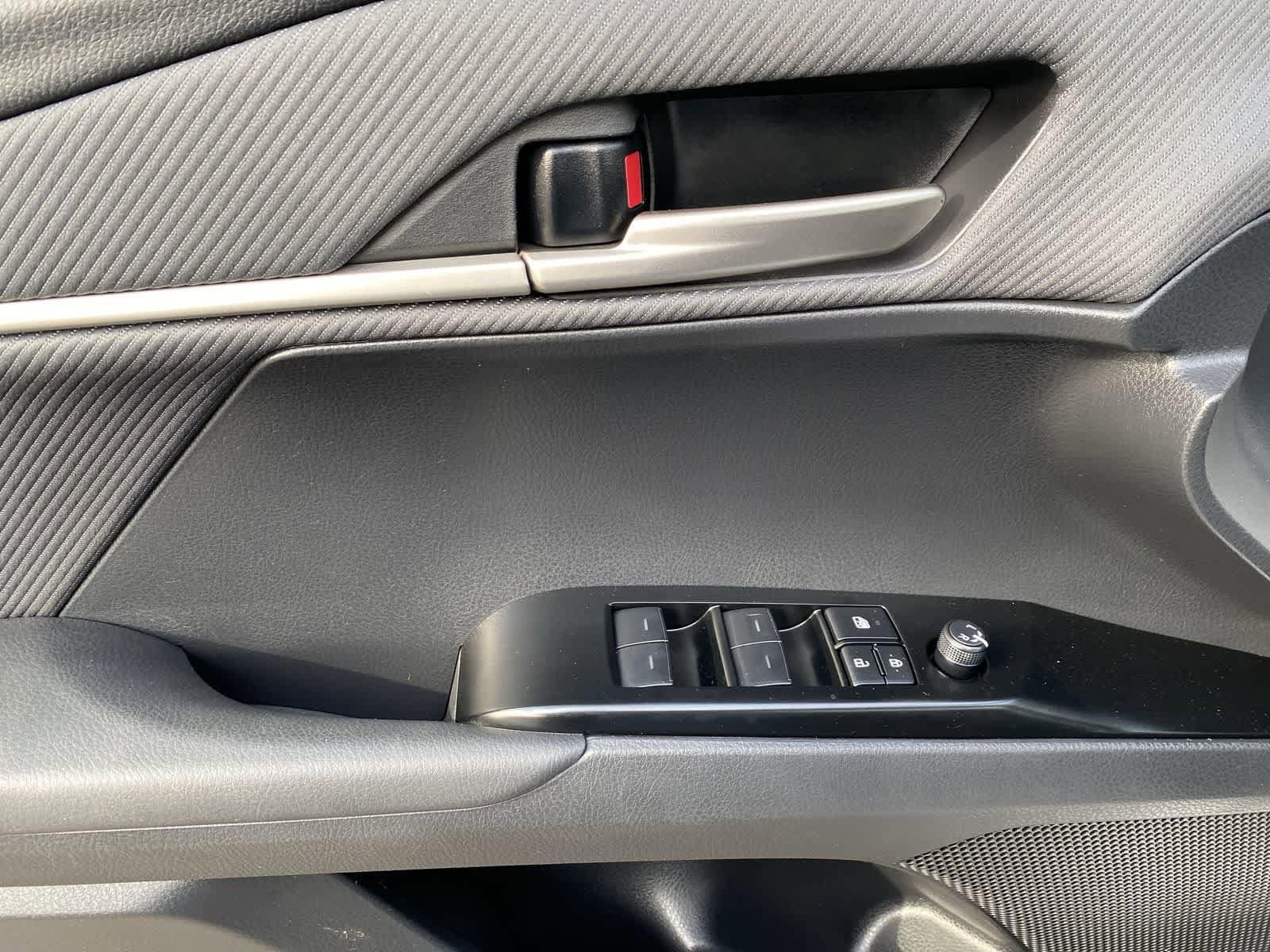 Thumbnail: 2025 Toyota Camry - 16