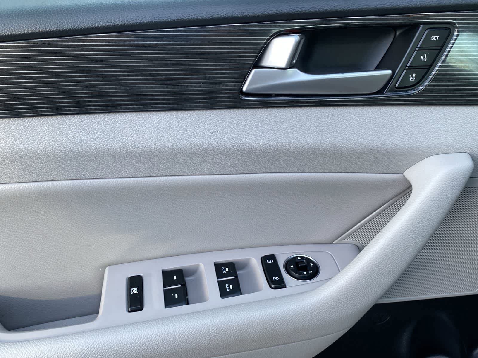 Thumbnail: 2019 Hyundai Sonata - 23