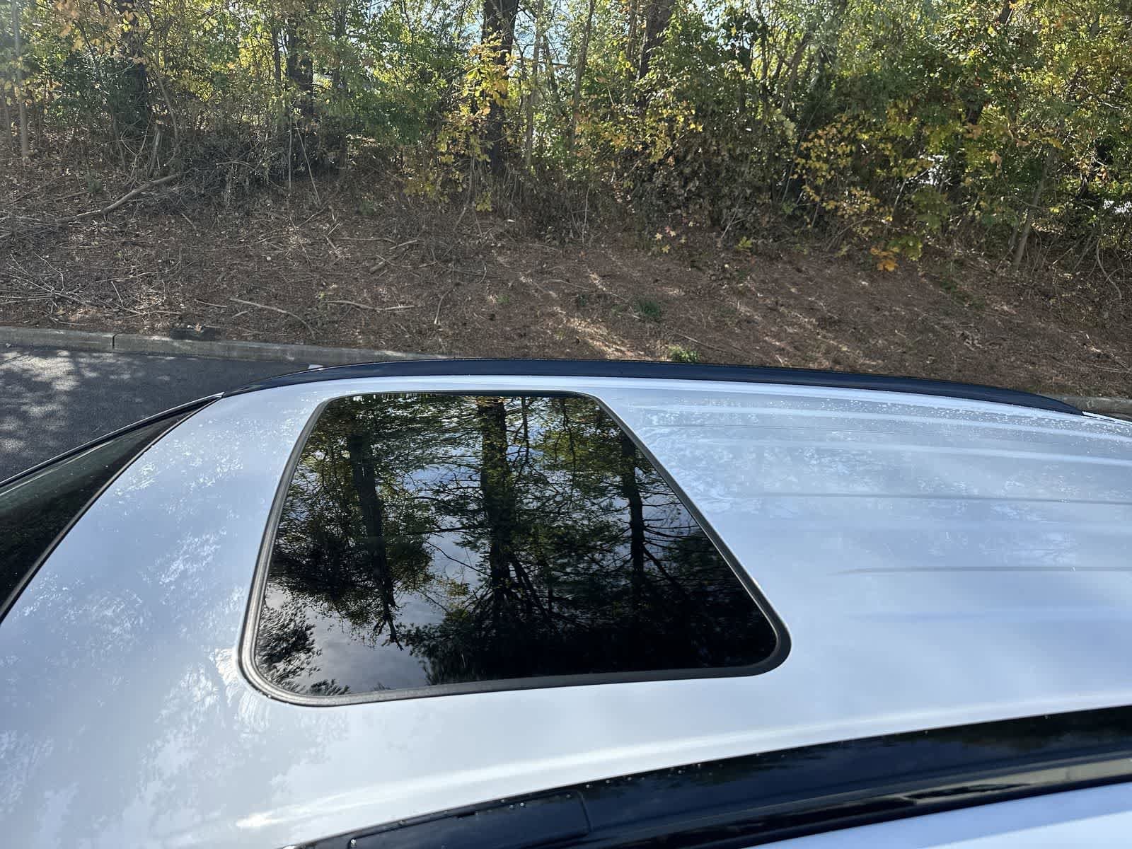 Thumbnail: 2025 Toyota RAV4 - 11