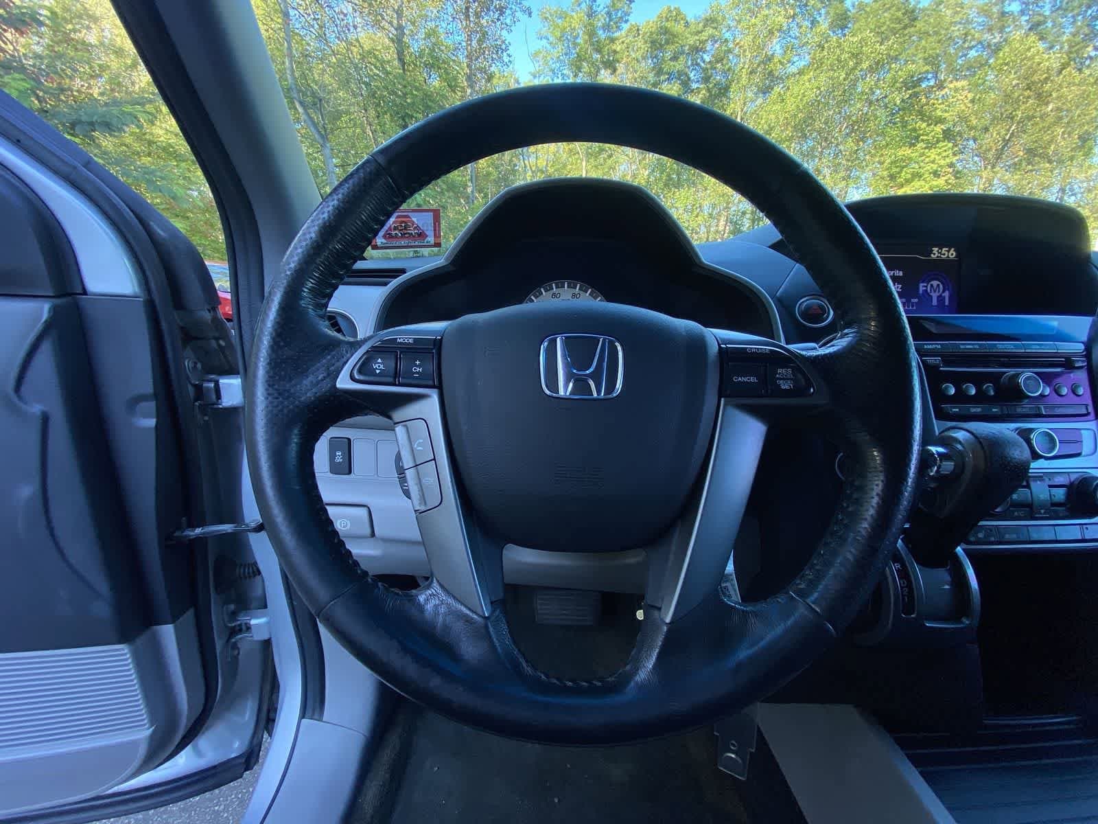 Thumbnail: 2014 Honda Pilot - 26