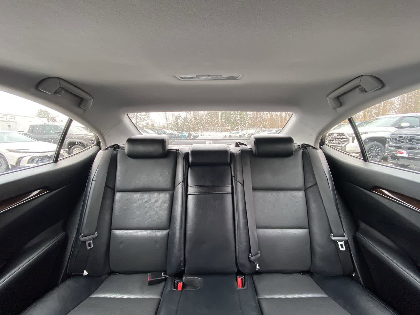 Thumbnail: 2018 Lexus ES - 28