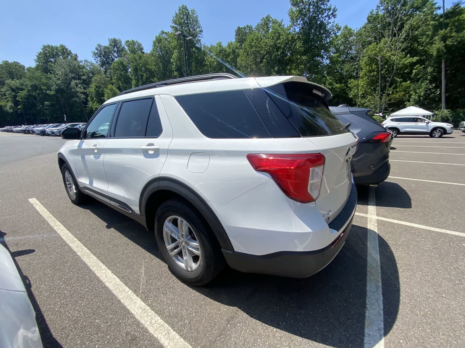 Thumbnail: 2021 Ford Explorer - 9
