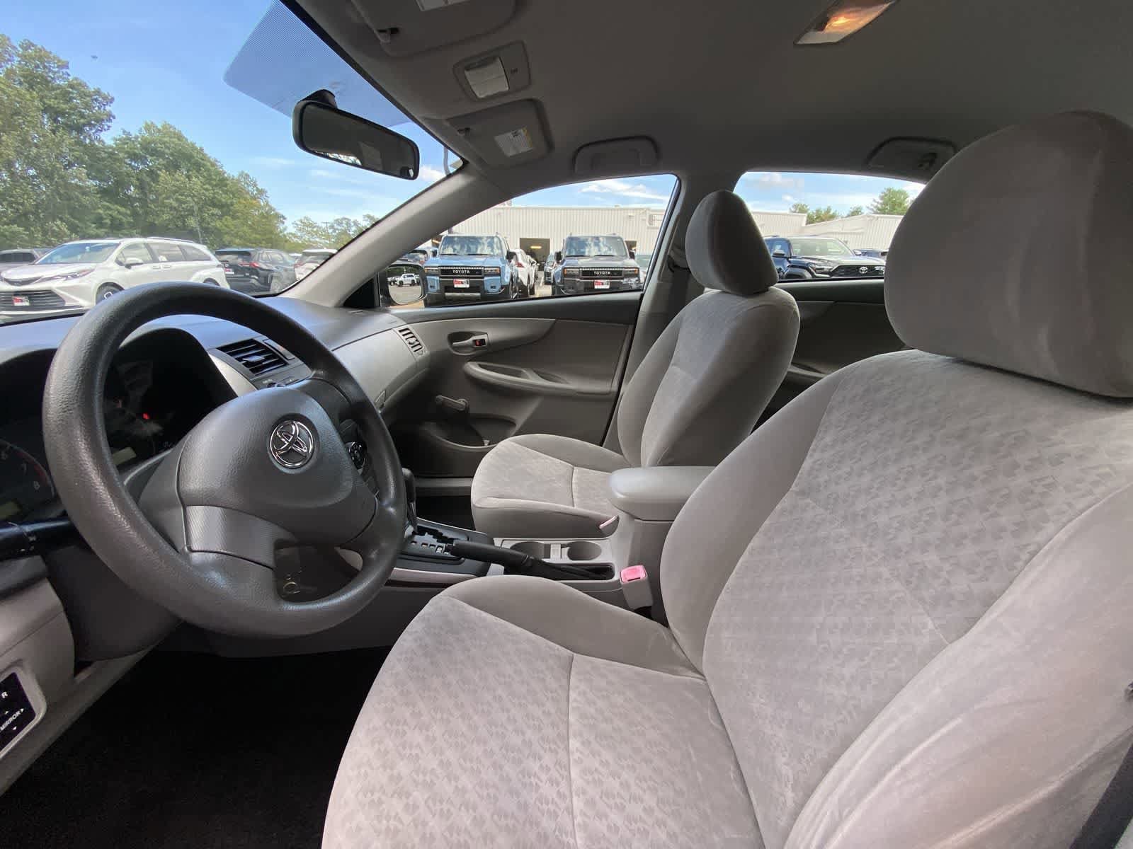 Thumbnail: 2009 Toyota Corolla - 16