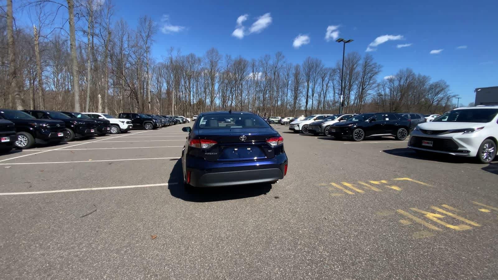 Thumbnail: 2025 Toyota Corolla - 12