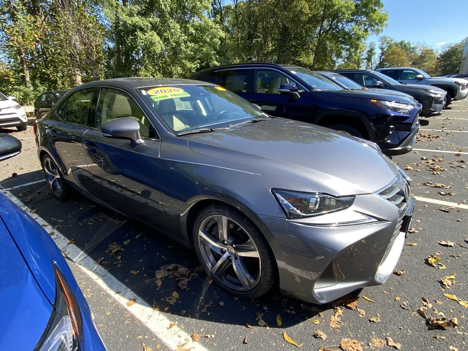 2020 Lexus IS 300 photo 3