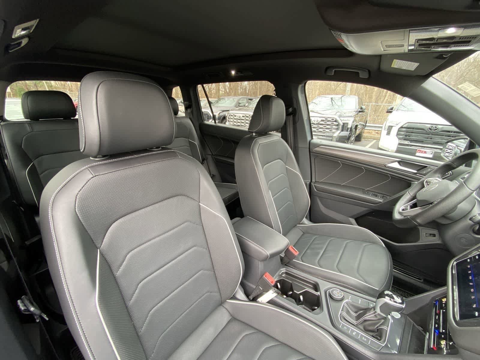 Thumbnail: 2024 Volkswagen Tiguan - 46