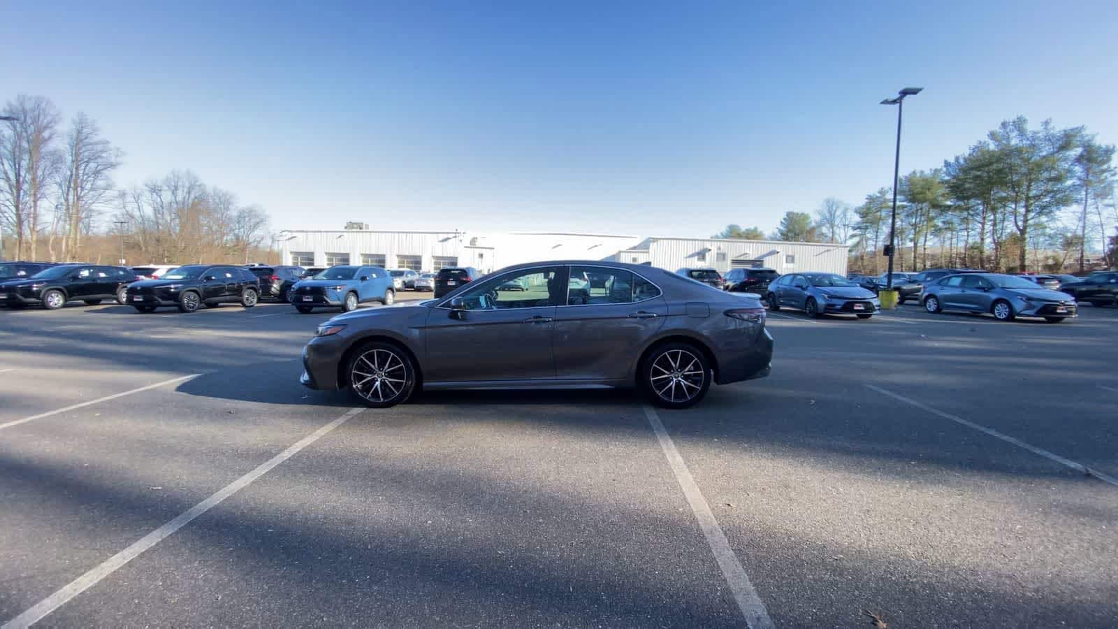 Thumbnail: 2023 Toyota Camry - 11