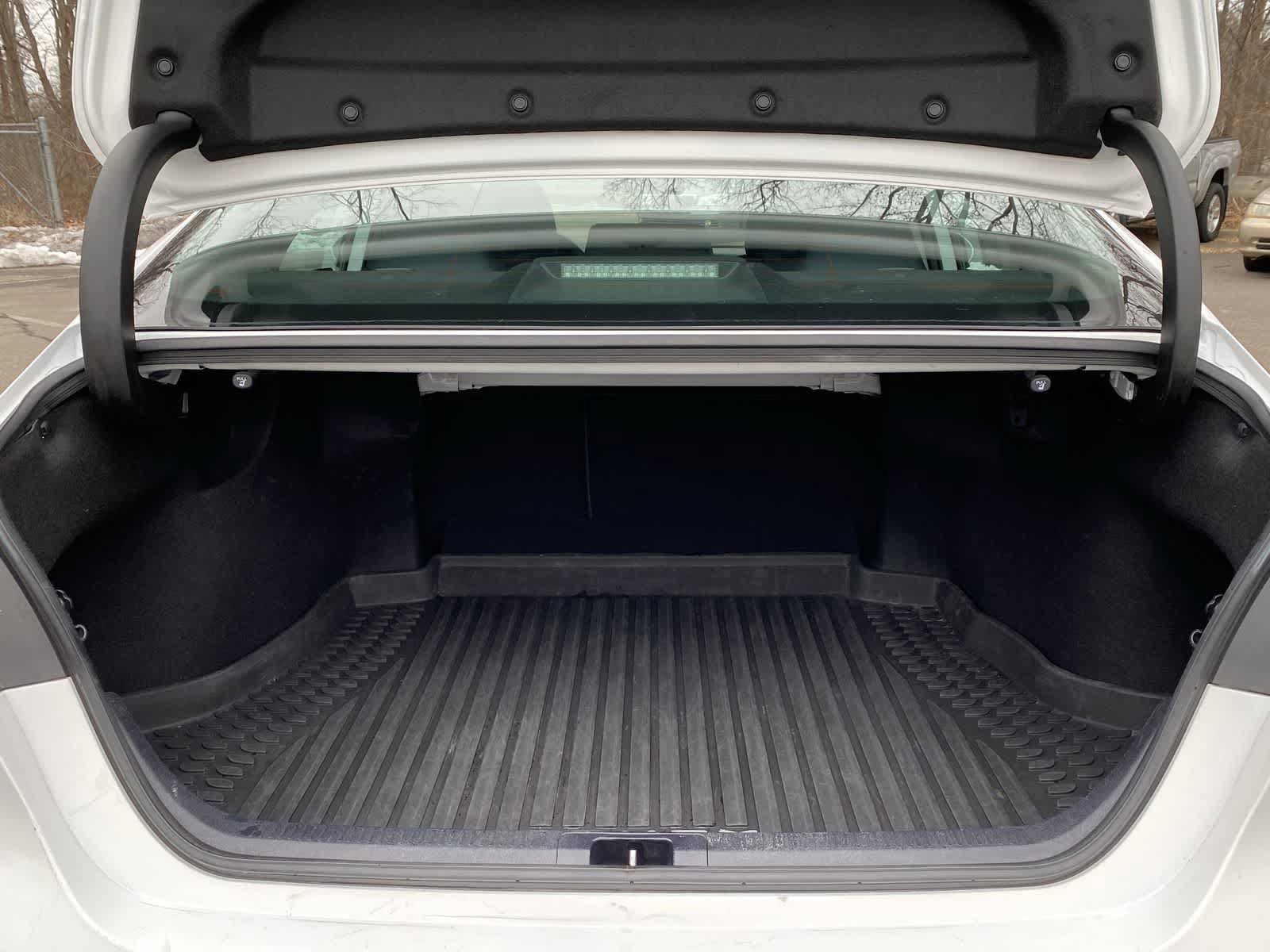 Thumbnail: 2020 Toyota Camry - 15