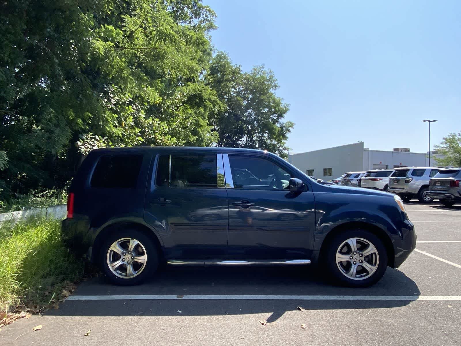Thumbnail: 2012 Honda Pilot - 6