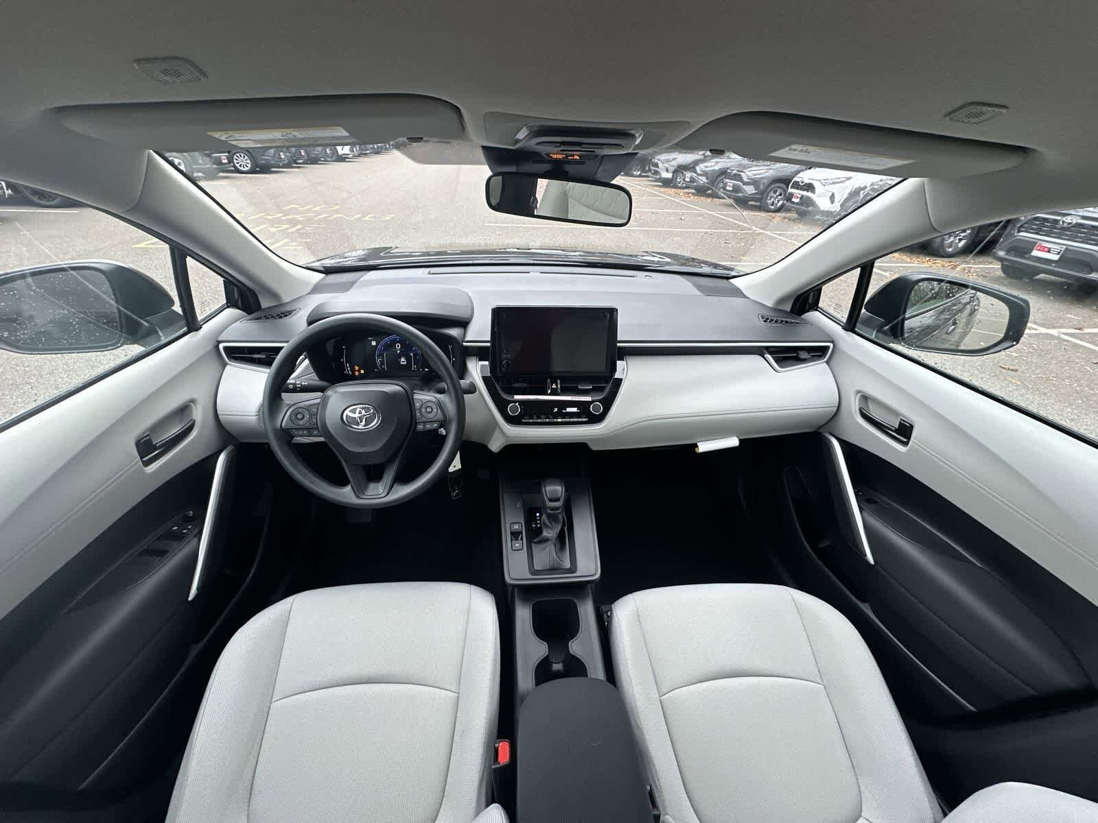 Thumbnail: 2026 Toyota Corolla Cross - 31