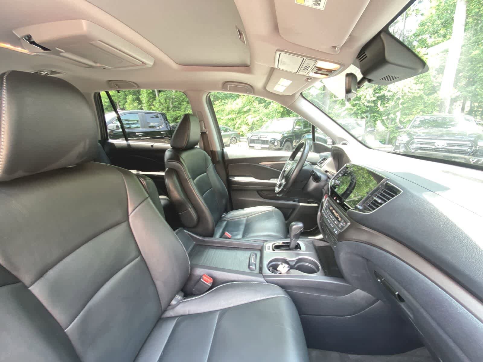 Thumbnail: 2020 Honda Pilot - 21