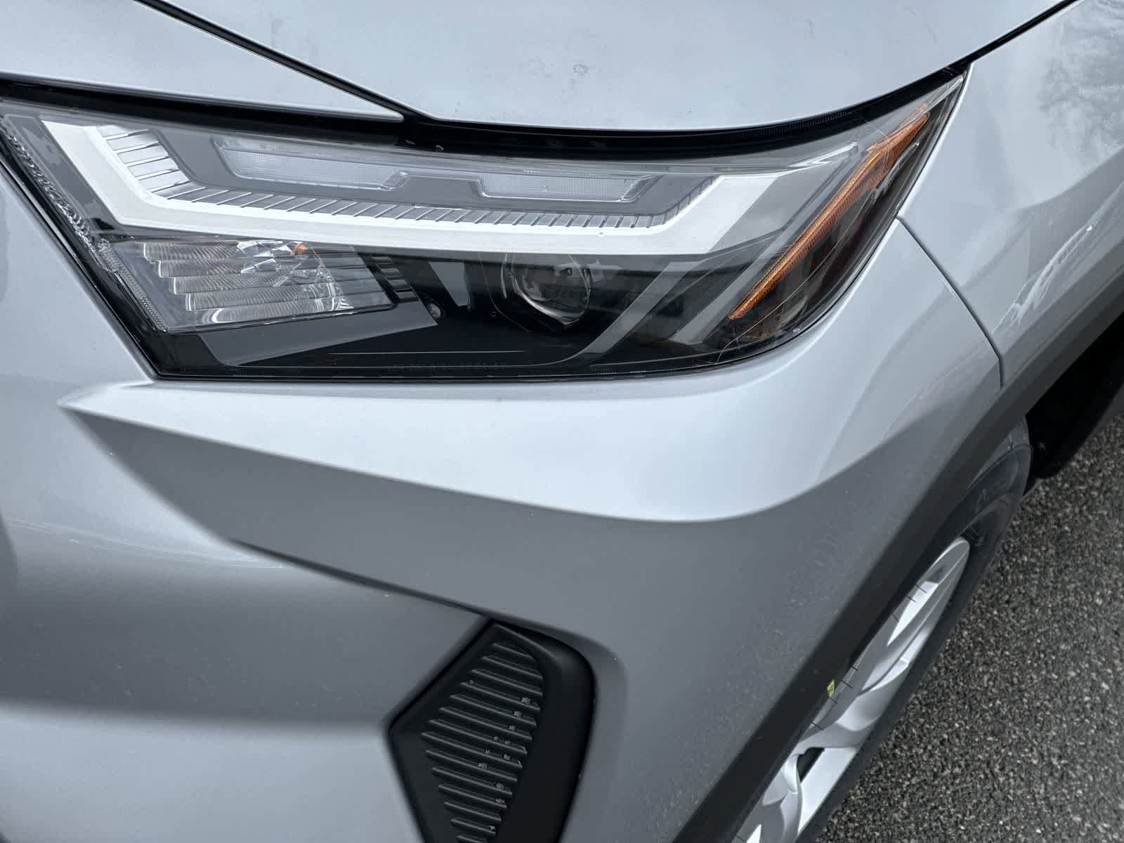 Thumbnail: 2025 Toyota RAV4 - 12