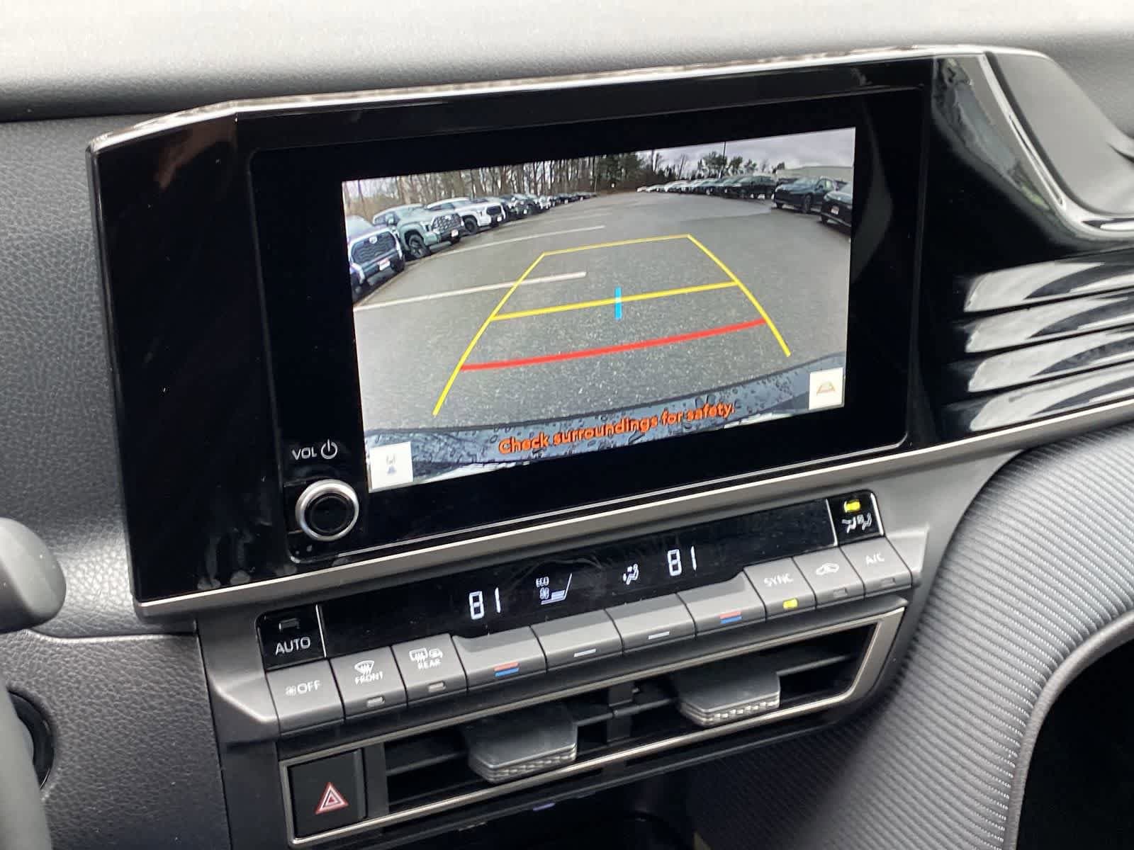 Thumbnail: 2025 Toyota Camry - 31