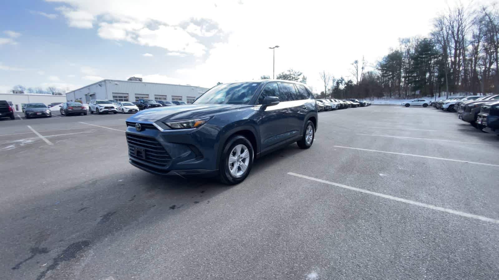 Thumbnail: 2026 Toyota Grand Highlander - 9