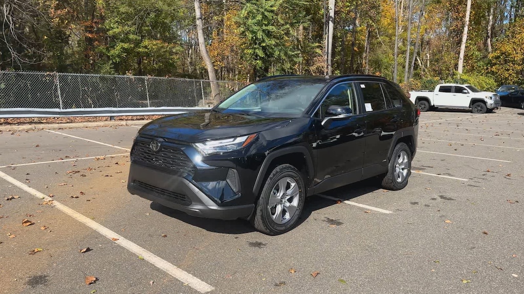 New 2025 Toyota RAV4 Hybrid XLE SUV