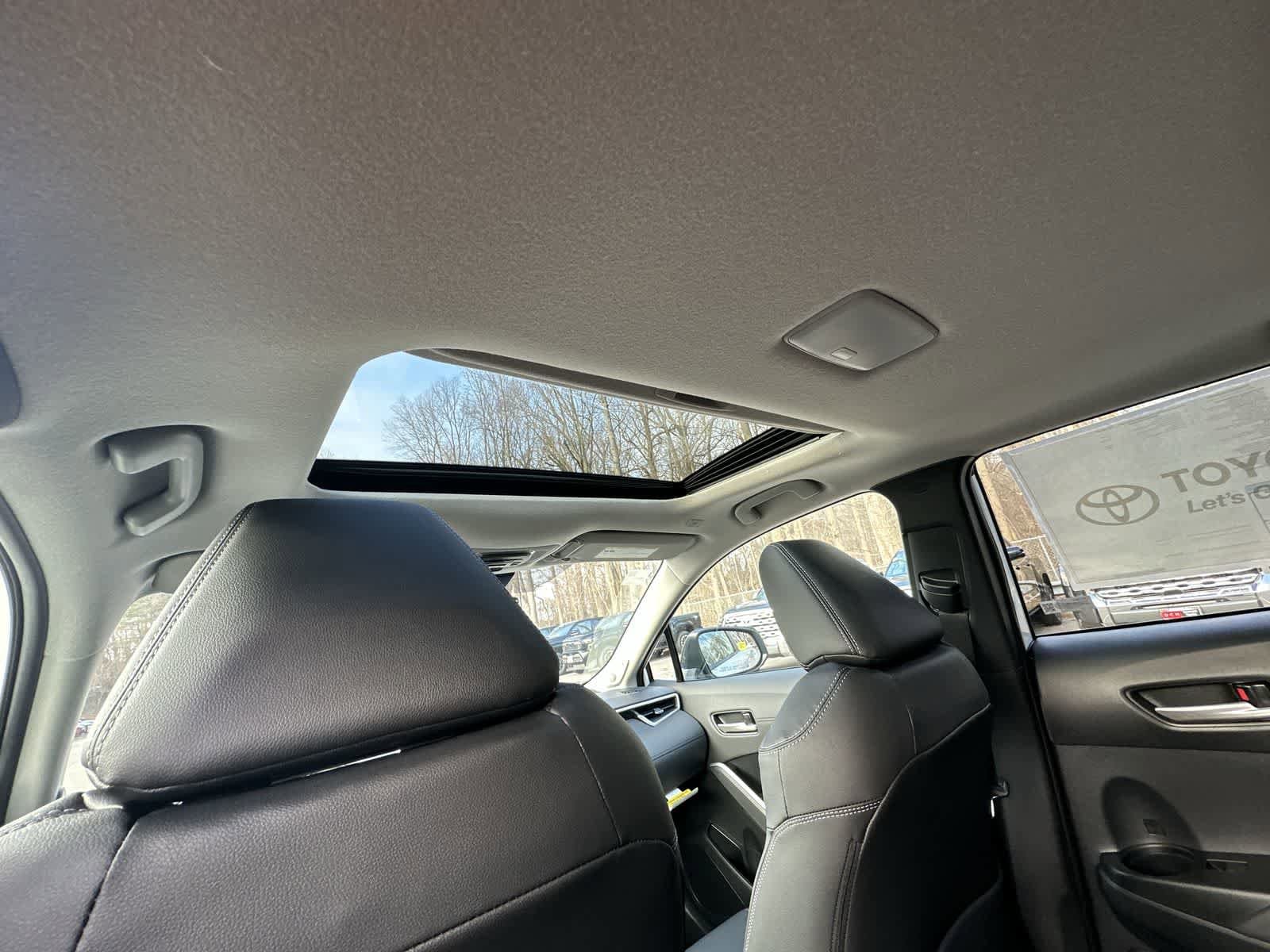 Thumbnail: 2026 Toyota Corolla Cross - 37