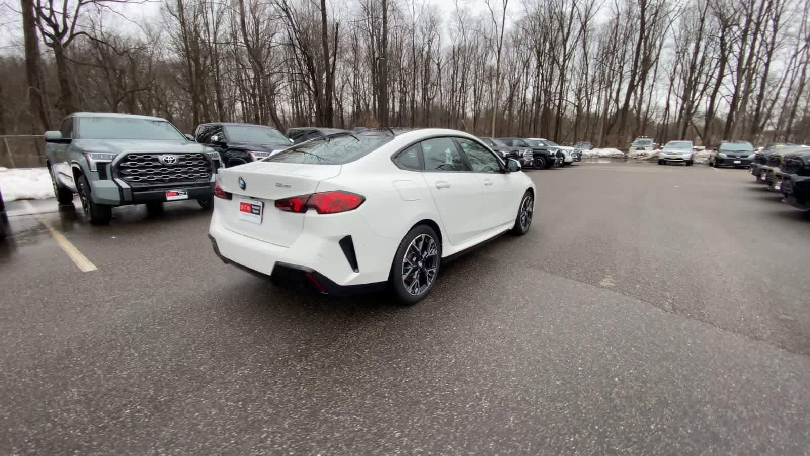 Thumbnail: 2025 BMW 2 Series - 12