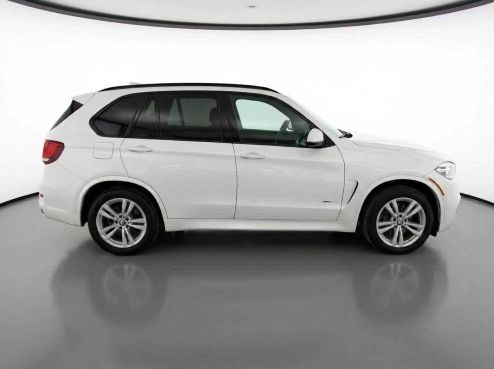 Thumbnail: 2017 BMW X5 - 9