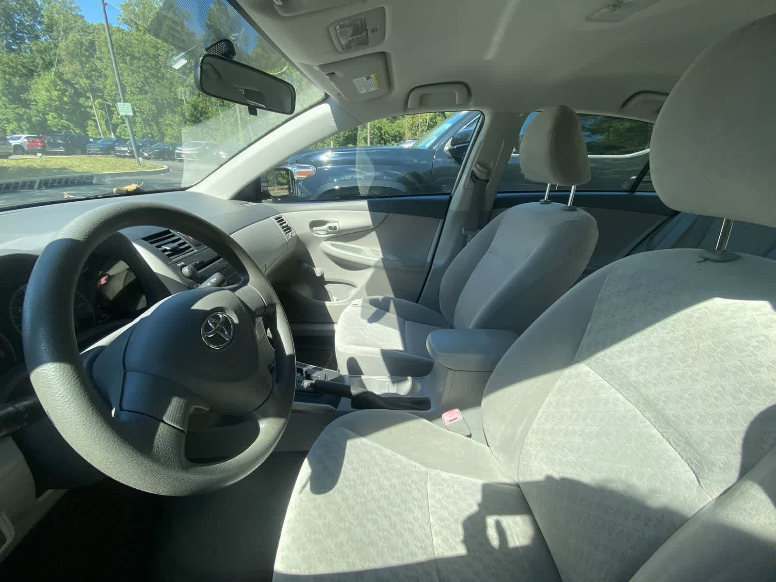 Thumbnail: 2009 Toyota Corolla - 9