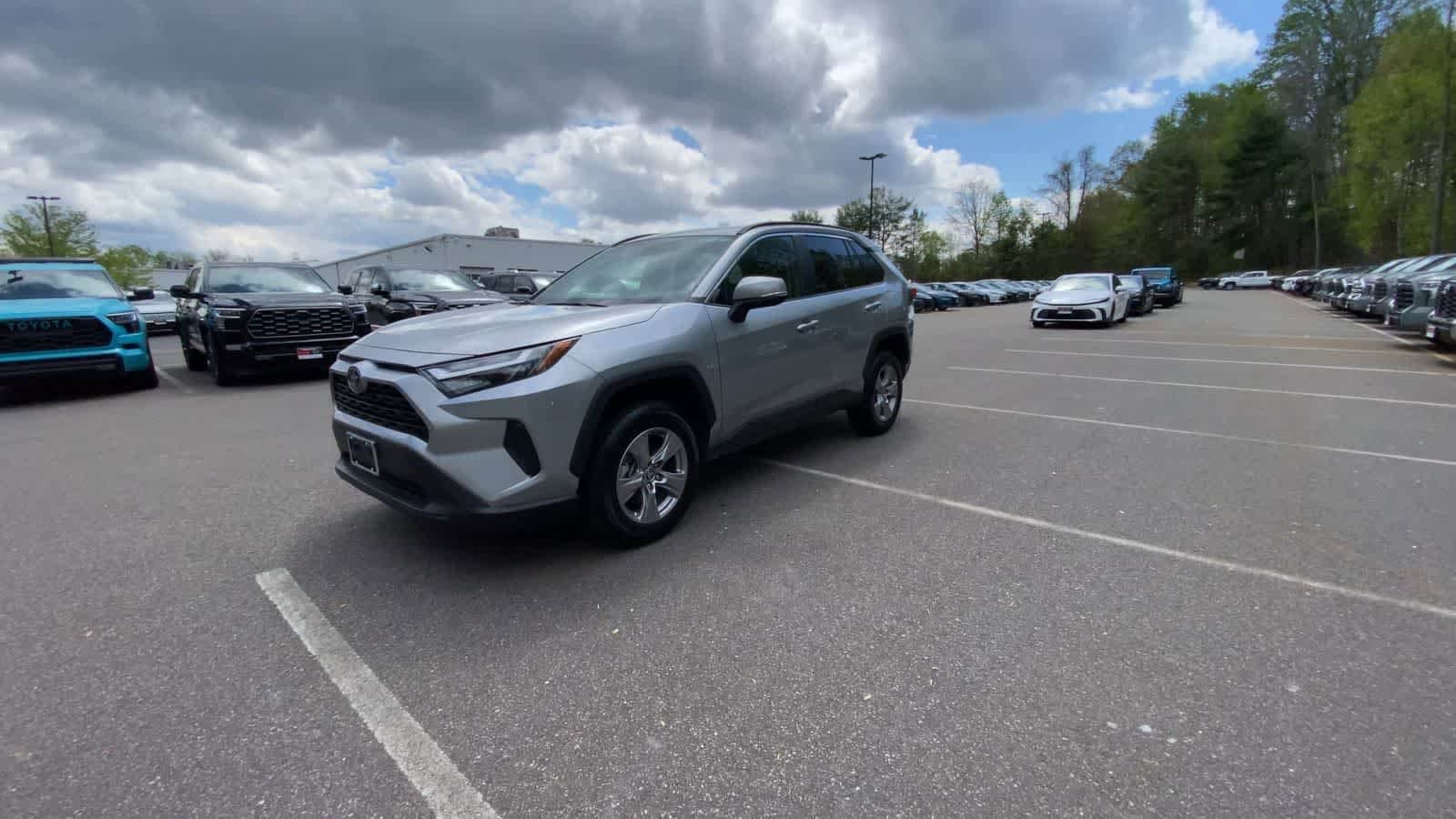 Thumbnail: 2025 Toyota RAV4 - 4