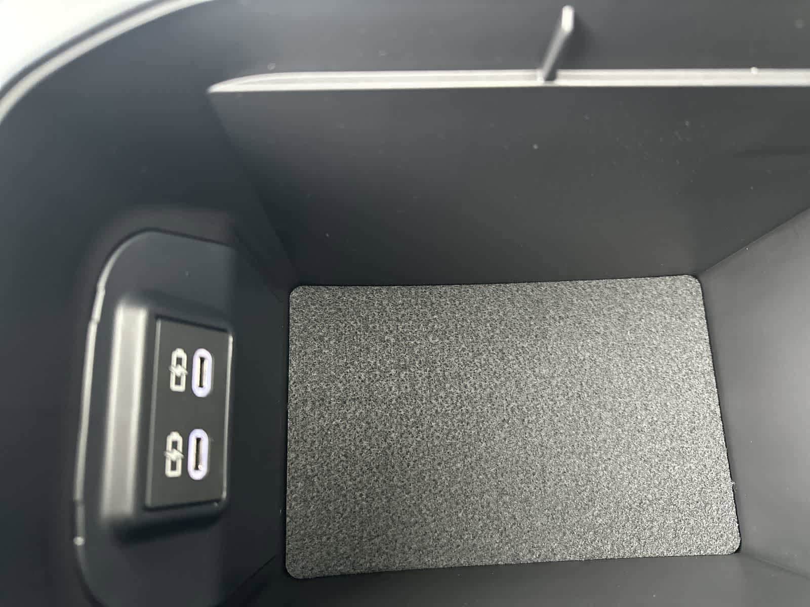 Thumbnail: 2025 Toyota RAV4 - 30