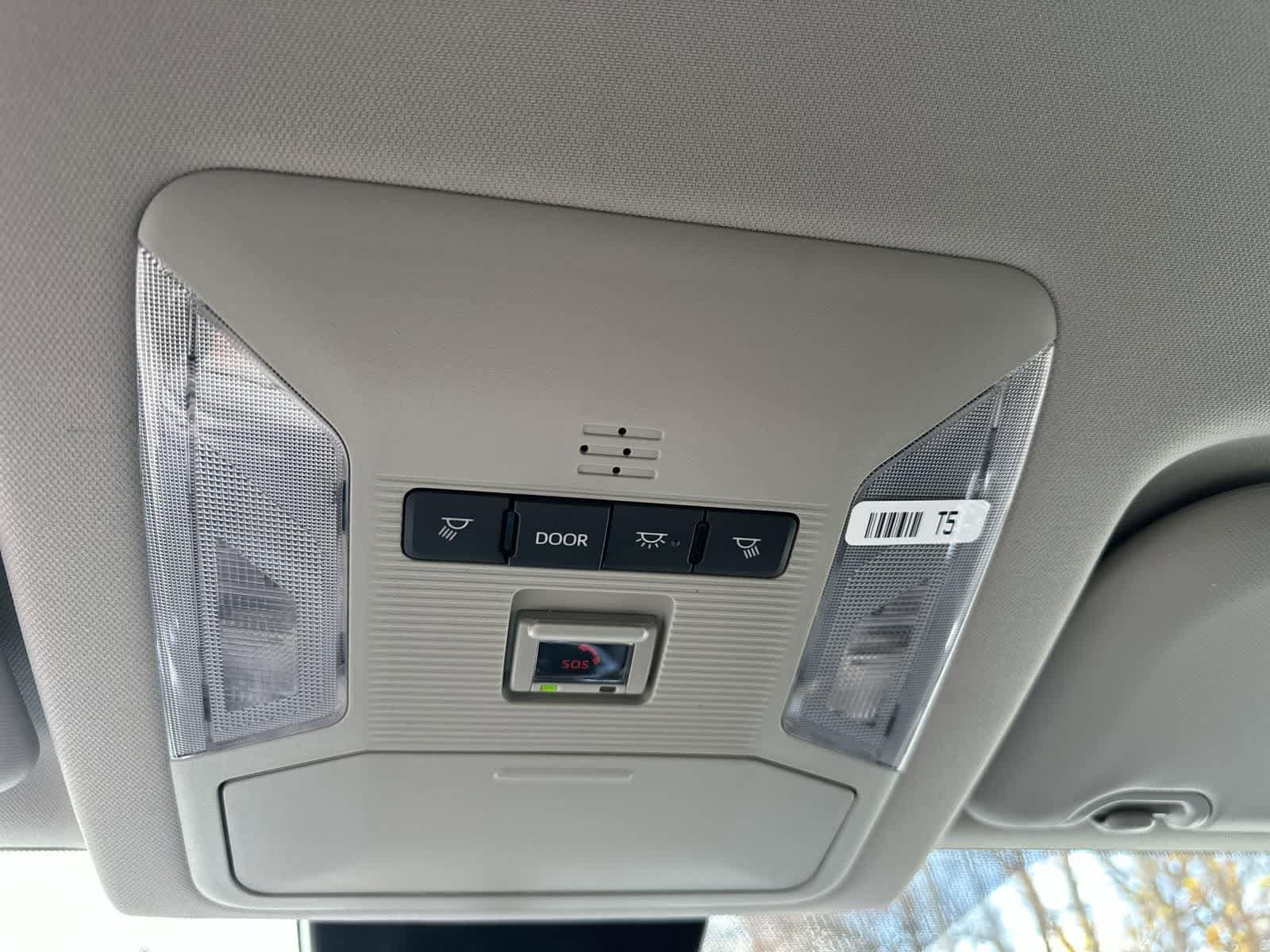 Thumbnail: 2025 Toyota RAV4 - 18