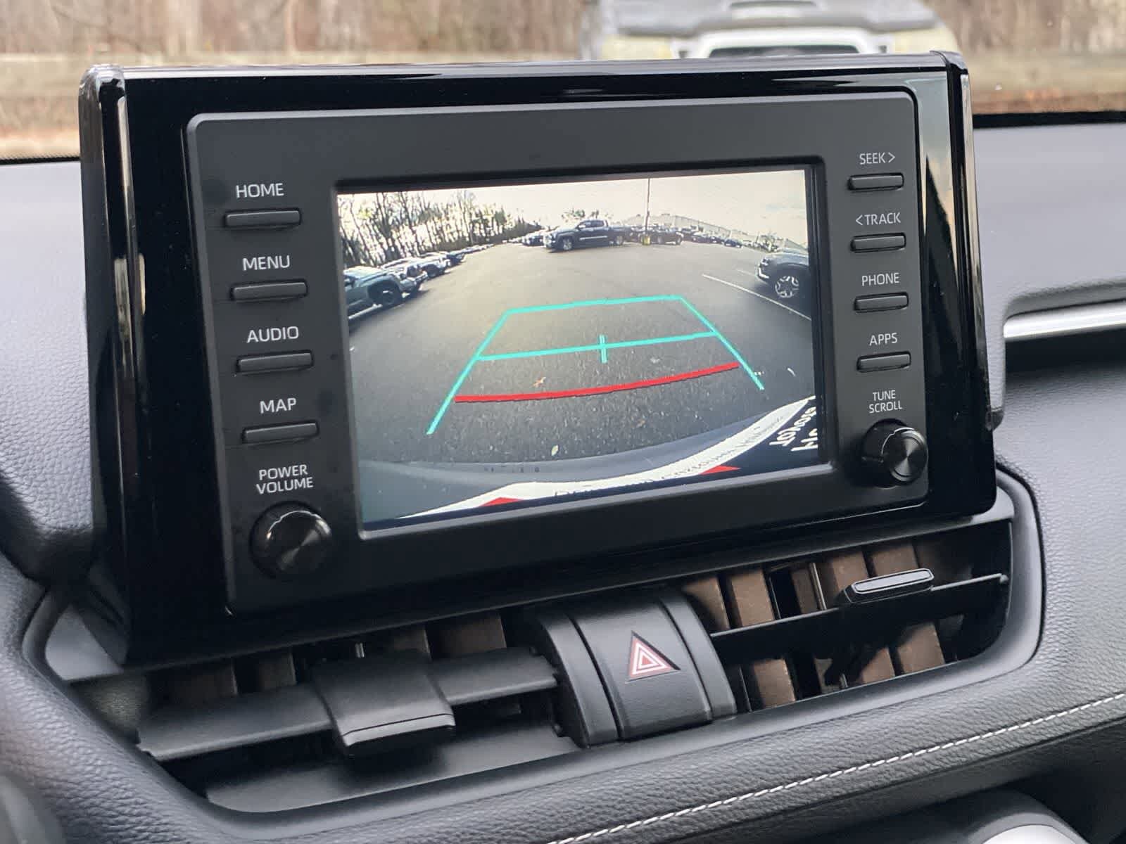 Thumbnail: 2019 Toyota RAV4 - 33