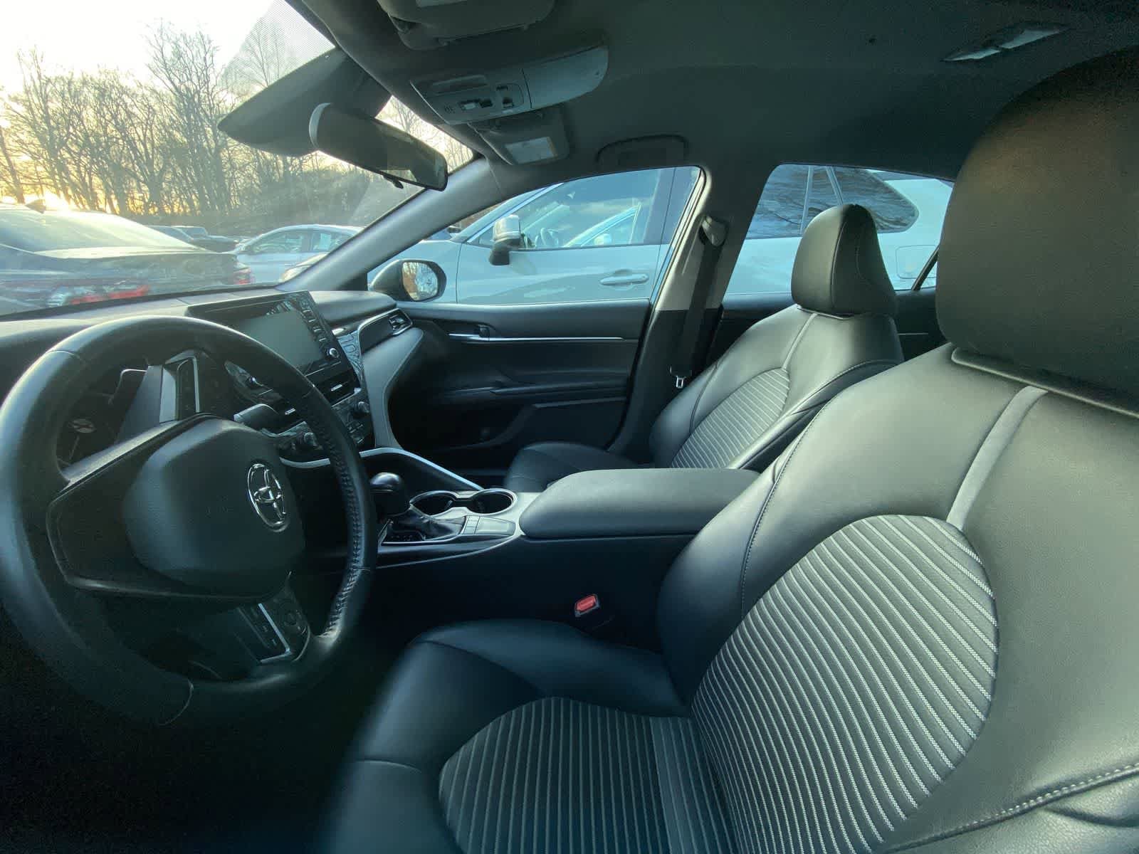 Thumbnail: 2023 Toyota Camry - 17