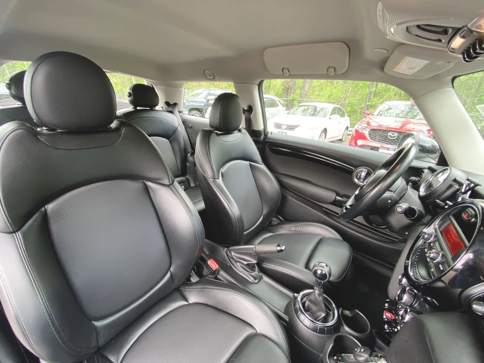 2016 MINI Cooper Hardtop S 21