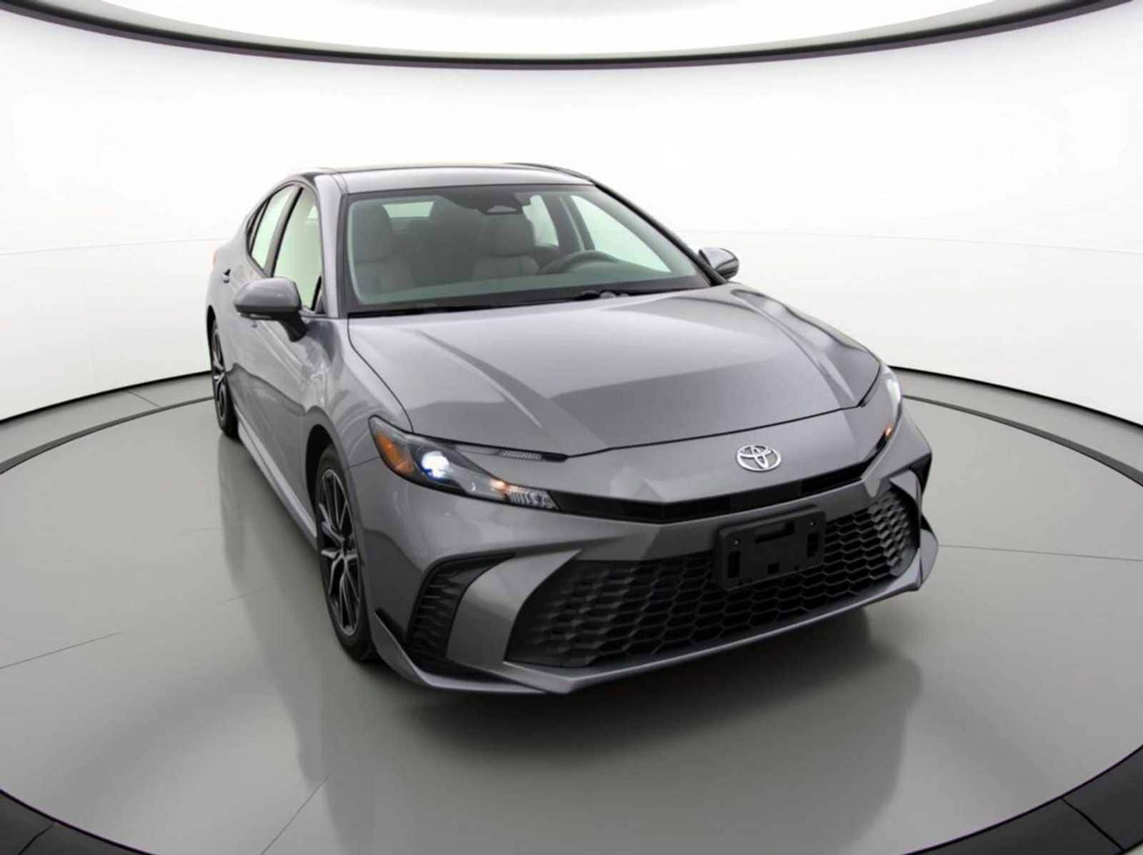 Thumbnail: 2025 Toyota Camry - 3